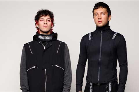 How Did Twenty One Pilots Score Their Biggest First Week Ever With ‘Breach’?