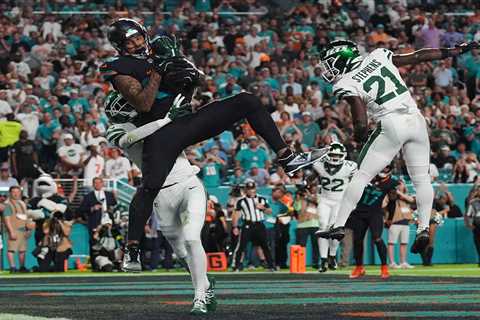 Dolphins’ Darren Waller catches touchdown in first game back from retirement