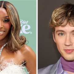 These 15 YouTubers Ruled The Internet 15 Years Ago — Here's What They're All Doing Now