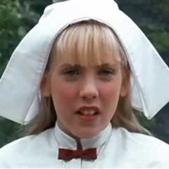 Amanda Buckman In 'Addams Family Values' 'Memba Her?!