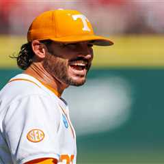 Giants ‘moving toward’ hiring Tennessee’s Tony Vitello as next manager in MLB stunner