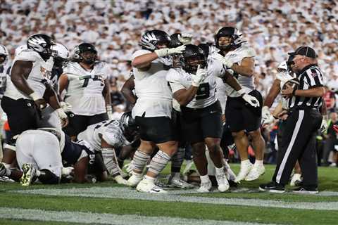 Which sport has the best system to determine winner in tie games?