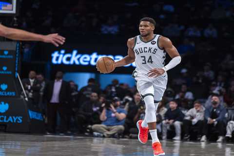 Knicks’ Giannis Antetokounmpo trade talks a stern warning to core players
