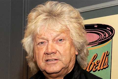 The Moody Blues Singer & Bassist John Lodge Dead at 82