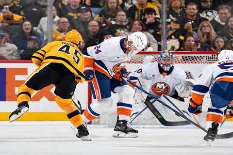 New-look Islanders succumb to same old issues in opening loss to Penguins