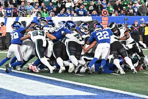 Eagles ran rampant with Tush Push as controversial play took center stage in first half
