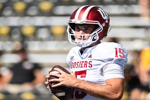 Indiana vs. Oregon prediction: Odds, picks, best bet for Saturday’s Big Ten headliner