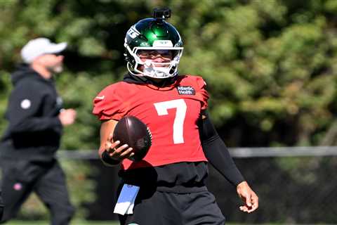 Where Aaron Glenn lost the plot with his latest Justin Fields defense