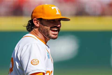 Giants ‘moving toward’ hiring Tennessee’s Tony Vitello as next manager in MLB stunner