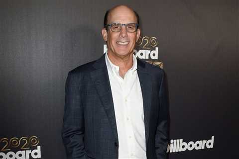 UMe’s Bruce Resnikoff Honored, John Mellencamp F-Bombs Antisemitism at Ambassadors of Peace..