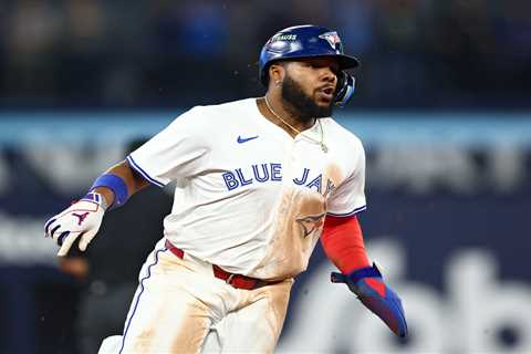 Dodgers vs. Blue Jays World Series odds, props: Target Vladimir Guerrero Jr. in Game 1