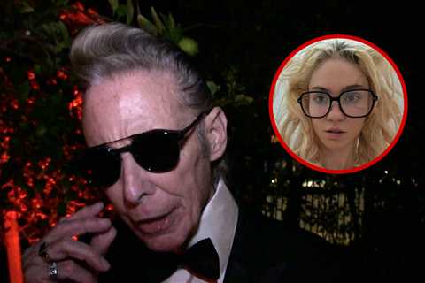 Celebrity Tattoo Artist Mark Mahoney Reacts to Grimes' Face Tattoo