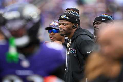 Ravens explain why they retroactively changed Lamar Jackson’s practice status