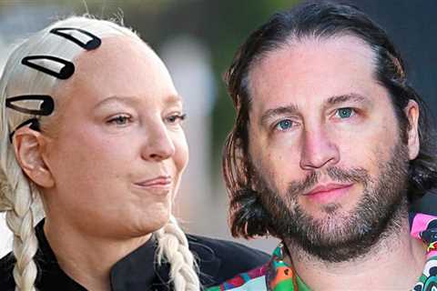Sia Wins Battle in Nasty Custody War With Estranged Husband Daniel Bernad