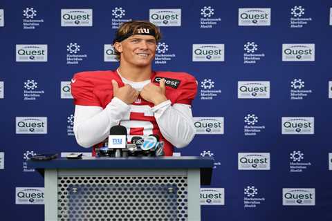 Eli Manning’s son dressed up as Jaxson Dart for Halloween