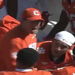 Dabo Swinney goes nuts on Clemson sideline in epic meltdown