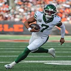 Looking back at Jets’ mostly rough first half as key decision looms