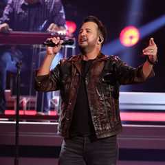 Watch Kenny Chesney Revisit His Early Days In Nashville on ‘Center Stage: Countdown to the CMA..