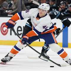 Matthew Schaefer scores in OT as Islanders win fourth straight in thriller