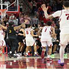 Shocking Arkansas-Winthrop brawl results in four ejections in crazy men’s basketball scene