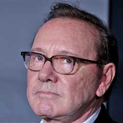 Oscar-Winner Kevin Spacey Says He's Homeless