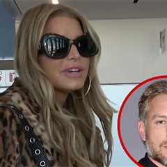 Jessica Simpson Reveals She Spent Thanksgiving with Her Estranged Husband