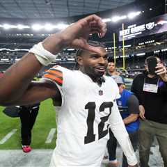Browns coach Kevin Stefanski explains his controversial Shedeur Sanders game ball snub