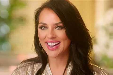 Vanessa On 'Selling Sunset' 'Memba Her?!