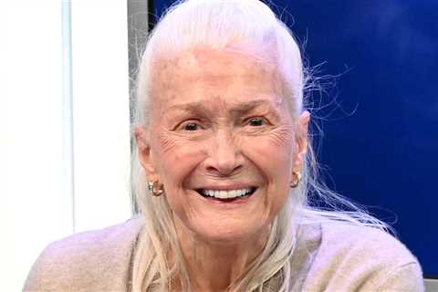 Actress Diane Ladd, Laura Dern's Mother, Dead at 89