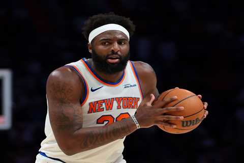 Knicks still limiting Mitchell Robinson even with minutes restriction easing