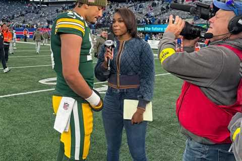 Mike Francesa not happy with Fox NFL sideline reporter Kristina Pink over Giants coverage