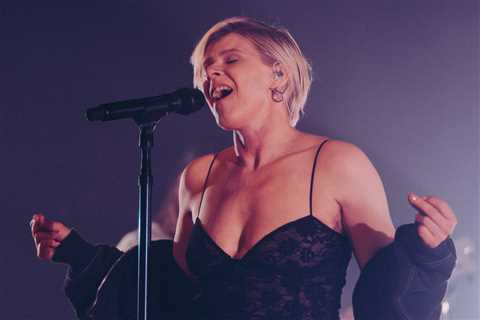 Robyn Live-Debuts ‘Dopamine’ at Surprise LA Show: Inside Her First Full Concert Since 2019..