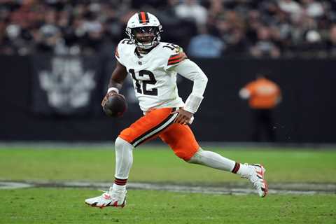 Deion Sanders was in ‘straight dad mode’ for Shedeur’s first NFL start