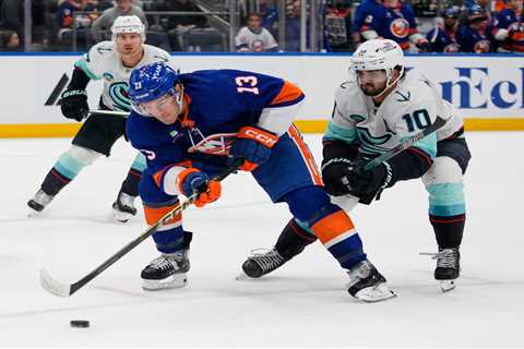 Mat Barzal is only worried about one stat when it comes to the Islanders