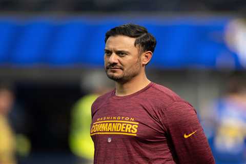 Stanford hires former Andrew Luck teammate Tavita Pritchard as head coach