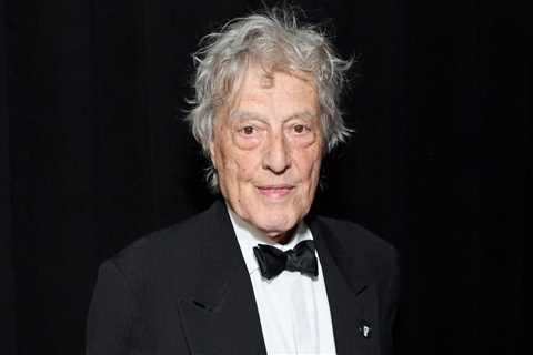 Tom Stoppard — Sparkling, Tony- and Oscar-Winning Writer for the Stage and Screen — Dies at 88