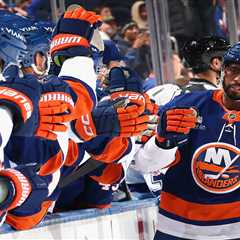 Islanders grind out ugly win over Lightning to snap three-game losing streak