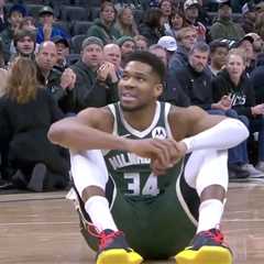 Giannis Antetokounmpo exits with calf strain in Bucks worry