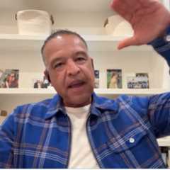 Dodgers manager Dave Roberts approves of an MLB salary cap — with one caveat