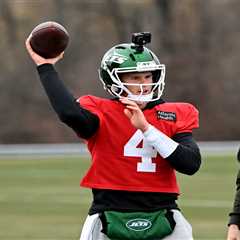 Jets turning to undrafted Brady Cook in nightmare quarterback season
