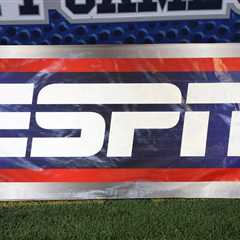 How to Watch ESPN Without Cable to Livestream College Football Bowl Games & More Live Sports