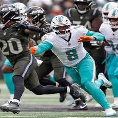 Bills signing Matthew Judon for playoff push after pass rusher was dumped by Dolphins