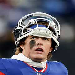 theScore Bet bonus code NPNEWS: Bet $10, get $100 in bonus bets for Week 17