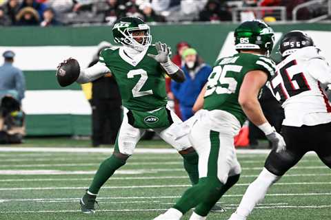 Heroes, zeros from Jets’ win over Falcons: Tyrod Taylor kept leading Gang Green