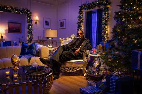 Merry Snoopmas! Snoop Dogg to Perform at Lions-Vikings NFL Christmas Gameday Live on Netflix