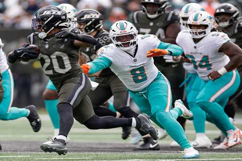 Bills signing Matthew Judon for playoff push after pass rusher was dumped by Dolphins