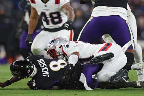 Frustrated Lamar Jackson speaks out after late hit forces him out of crucial Ravens loss
