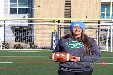Jets cancel invite to super fan set to take $100K field goal challenge in honor of her late father: ..