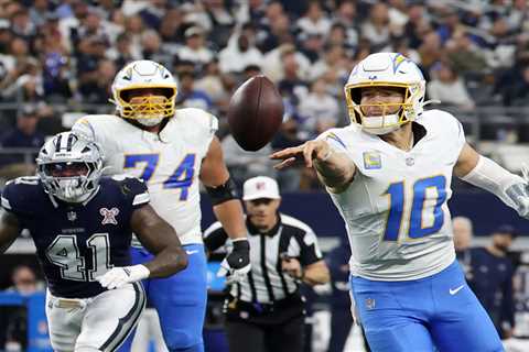 Texans vs. Chargers prediction: NFL Saturday picks, best bets, player props