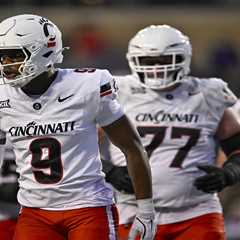 DraftKings promo: Bet $5 and get $200 in bonus bets for Navy vs. Cincinnati in Liberty Bowl